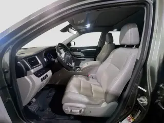 Toyota Highlander 2018 XLE 4dr SUV