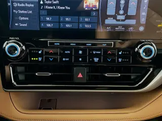 Toyota Highlander Hybrid 2021 Platinum 4dr SUV