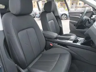 Audi Q8 e-tron 2024 AWD quattro Premium 4dr SUV