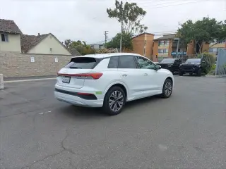 Audi Q4 e-tron 2023 Premium Plus 40 4dr SUV