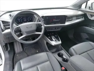 Audi Q4 e-tron 2023 Premium Plus 40 4dr SUV
