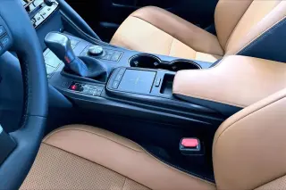 Lexus IS 300 2023 4dr Sedan