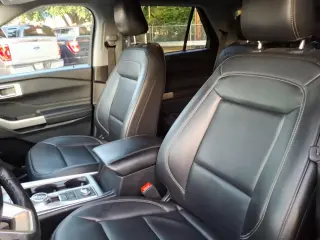 Ford Explorer 2023 AWD XLT 4dr SUV