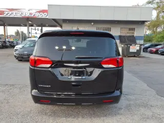 Chrysler Voyager 2023 LX 4dr Mini-Van