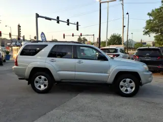 Toyota 4Runner 2003 SR5 4WD 4dr SUV w/V6