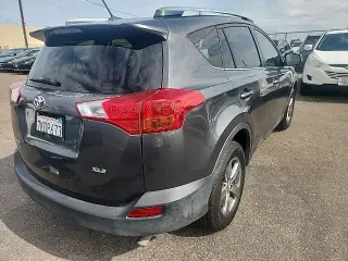 Toyota RAV4 2015 XLE 4dr SUV