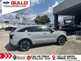 Kia Sorento 2024 S 4dr SUV