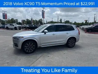 Volvo XC90 2018 AWD T5 Momentum 7-Passenger 4dr SUV