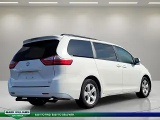 Toyota Sienna 2016 LE 7-Passenger Auto Access Seat 4dr Mini-Van