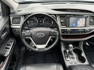 Toyota Highlander Hybrid 2017 AWD Limited 4dr SUV
