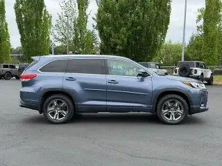Toyota Highlander Hybrid 2017 AWD Limited 4dr SUV