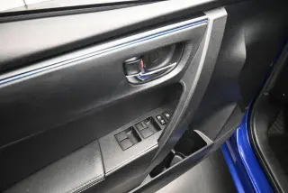 Toyota Corolla 2017 SE 4dr Sedan 6M