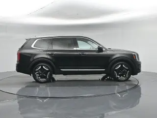 Kia Telluride 2024 S 4dr SUV