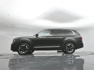 Kia Telluride 2024 S 4dr SUV
