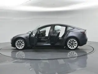 Tesla Model 3 2023 4dr Sedan