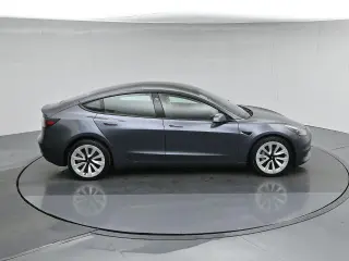 Tesla Model 3 2023 4dr Sedan