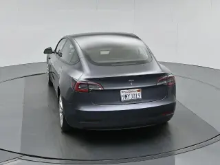 Tesla Model 3 2023 4dr Sedan