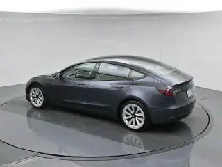 Tesla Model 3 2023 4dr Sedan