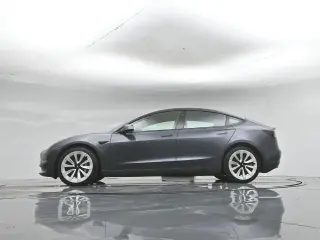 Tesla Model 3 2023 4dr Sedan