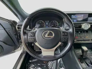 Lexus RC 300 2019 AWD 2dr Coupe