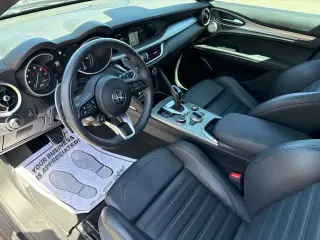 Alfa Romeo Stelvio 2023 AWD Ti Lusso 4dr Crossover