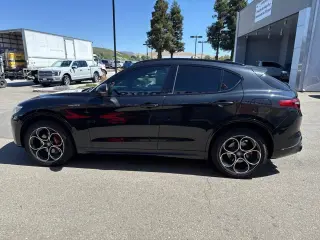 Alfa Romeo Stelvio 2023 AWD Ti Lusso 4dr Crossover