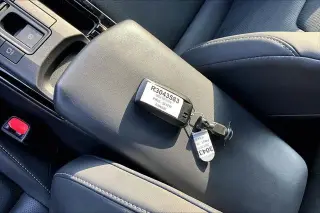 Toyota Prius 2024 XLE 4dr Hatchback