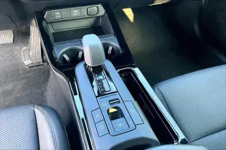 Toyota Prius 2024 XLE 4dr Hatchback
