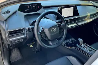 Toyota Prius 2024 XLE 4dr Hatchback