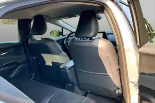 Toyota Prius 2024 XLE 4dr Hatchback