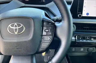 Toyota Prius 2024 XLE 4dr Hatchback