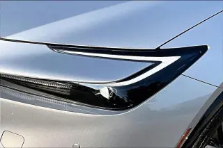 Toyota Prius 2024 XLE 4dr Hatchback