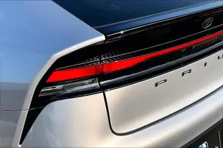 Toyota Prius 2024 XLE 4dr Hatchback
