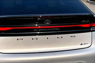 Toyota Prius 2024 XLE 4dr Hatchback