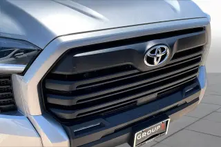 Toyota Tundra 2024 4x2 SR5 4dr CrewMax Cab Pickup SB