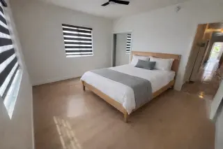 Casa con 4 recamaras y 2 banos