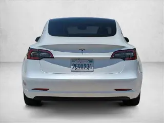 Tesla Model 3 2023 4dr Sedan