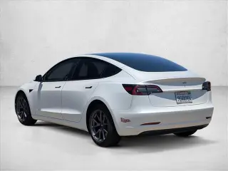Tesla Model 3 2023 4dr Sedan