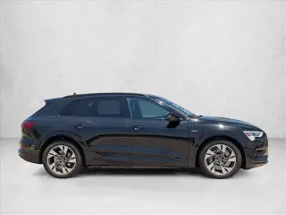 Audi e-tron 2022 AWD quattro Premium 4dr SUV