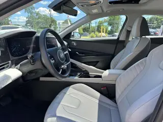 Hyundai ELANTRA Hybrid 2024 Limited 4dr Sedan