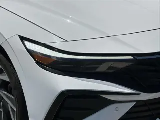 Hyundai ELANTRA Hybrid 2024 Limited 4dr Sedan
