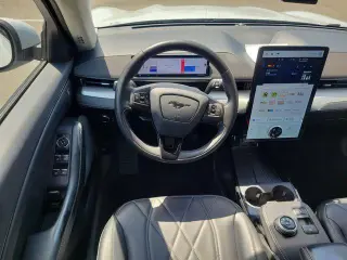 Ford Mustang Mach-E 2022 Select 4dr SUV