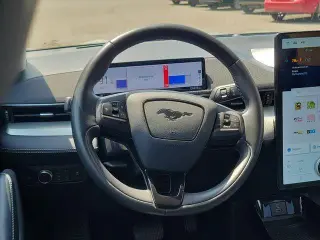 Ford Mustang Mach-E 2022 Select 4dr SUV