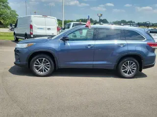 Toyota Highlander 2018 AWD SE 4dr SUV