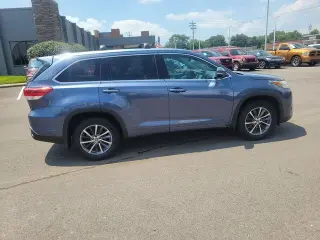 Toyota Highlander 2018 AWD SE 4dr SUV