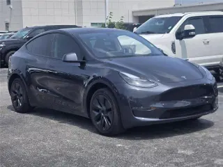 Tesla Model Y 2025 AWD Long Range 4dr Crossover