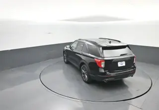 Ford Explorer 2023 AWD XLT 4dr SUV