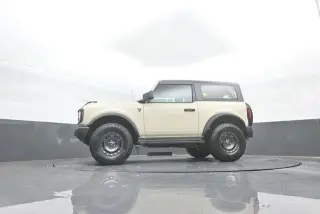 Ford Bronco 2025 4x4 Base 2dr SUV