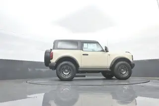 Ford Bronco 2025 4x4 Base 2dr SUV