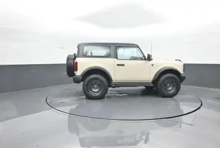 Ford Bronco 2025 4x4 Base 2dr SUV